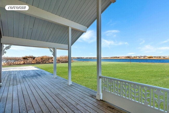 Photo - 1 Watersedge Dr