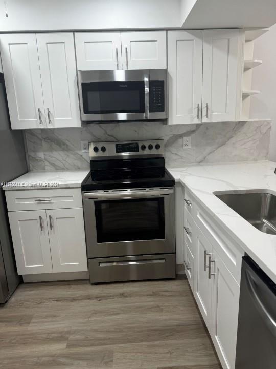 Photo - 1104 Bahama Bnd Unidad B1