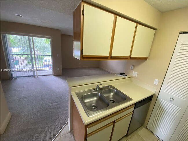 Photo - 1259 SW 46th Ave Unit 1914