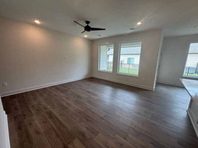 Photo - 123/125/127/129 Sheridan Unit 125 Sheridan