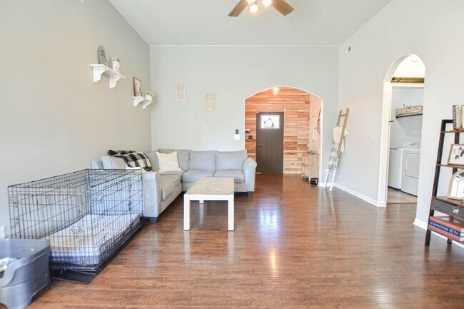 Photo - Pet Friendly Three Bedroom!