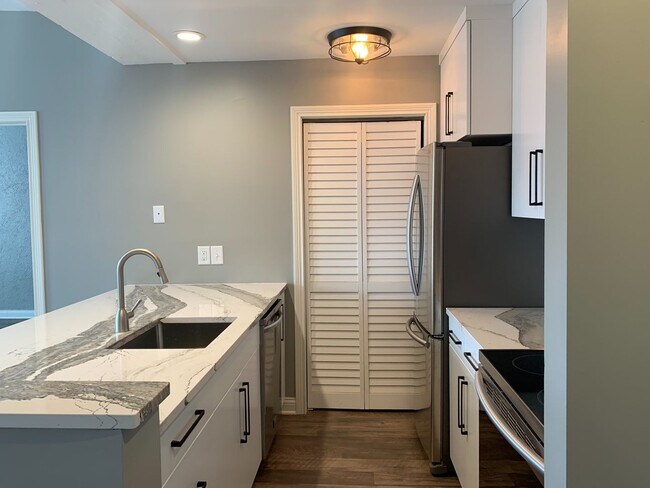 Photo - Condo for rent by Capital Property Management