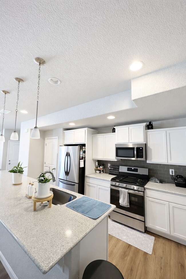 Photo - 4015 Samaritan Lp