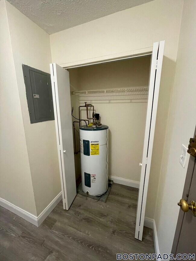 1126 Boylston St Unit 303