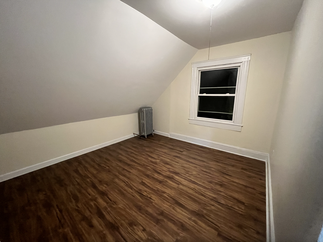 Photo - 170 Franklin Ave (Hartford, CT)