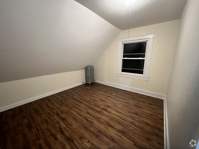 Building Photo - 170 Franklin Ave Unit #3 Rental