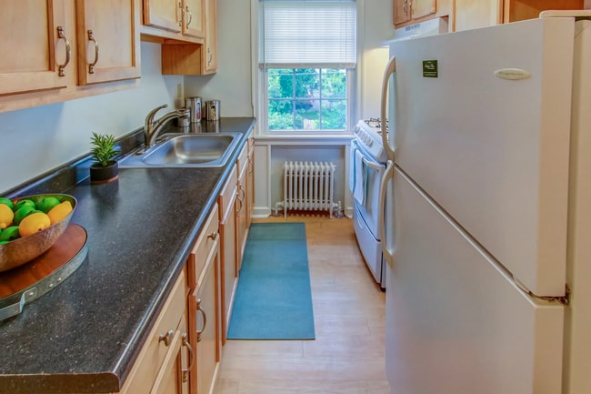 Photo - Schuyler Place