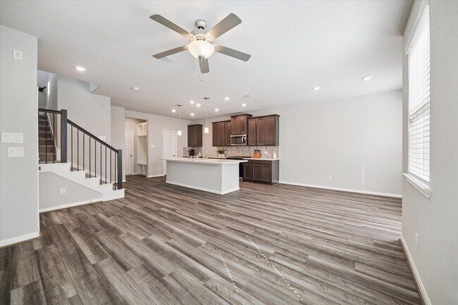 Photo - 1514 Lakeline Oak Dr