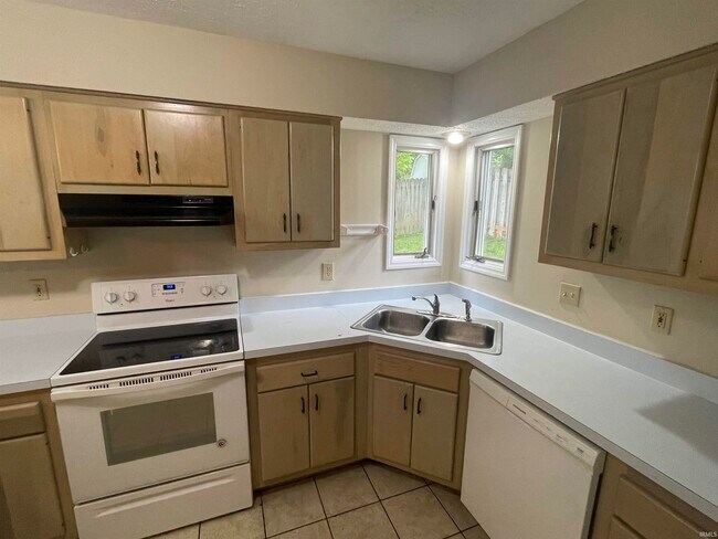 Photo - 1608 S Highland Ave