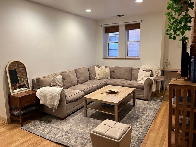 Photo - 87 Gainsborough St Unit 107