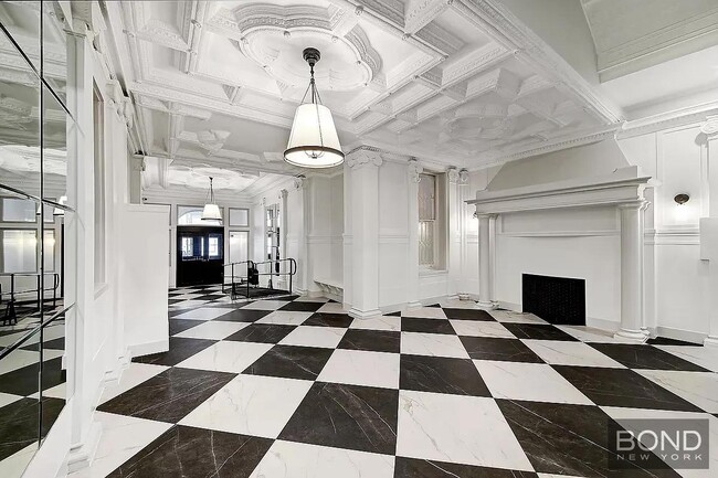 Building Photo - 250 W 91st St Unit 3E Rental