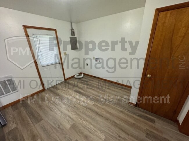 Photo - 707 N Center St Unit Apt C