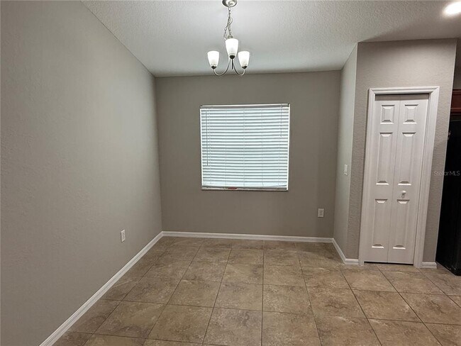 Photo - 4819 Summerfield Cir