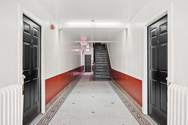 Photo - Now Leasing at The Sheldon Unidad 1443-002