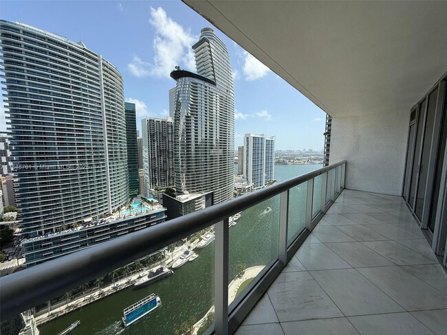 Building Photo - 465 Brickell Ave Unit 3303