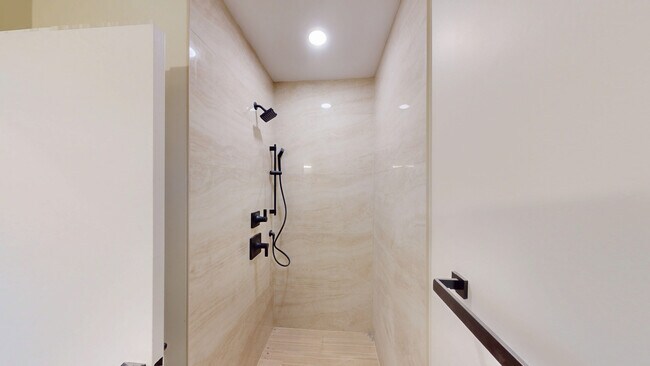 Photo - 24 Mt Pleasant St Unit 405