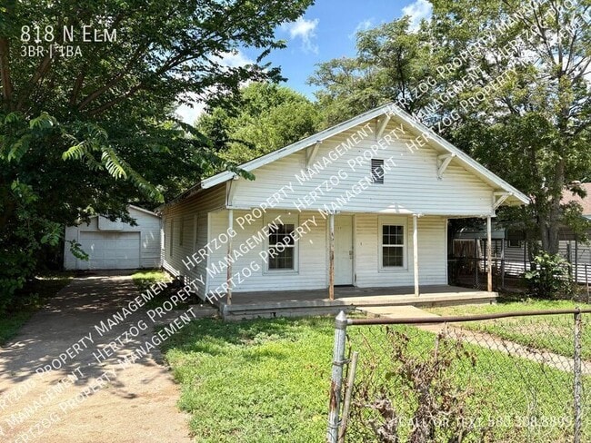 Building Photo - 818 N Elm- Rental