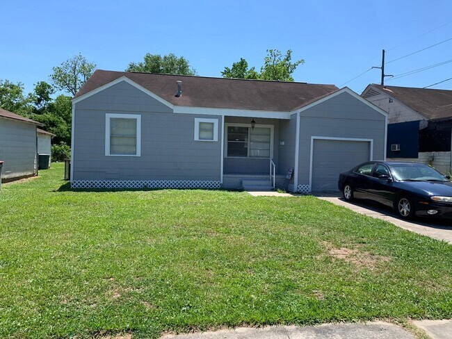Photo - Gorgeous all renovated Home in Beaumont, TX!