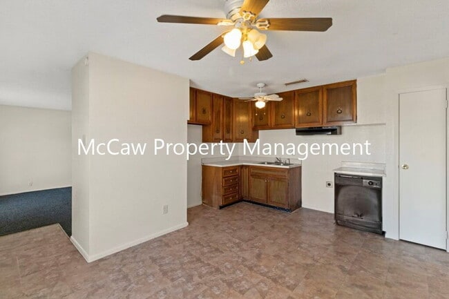 Photo - 2600 Bluebird Ln