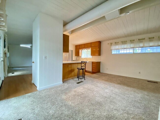 Photo - 930 Reddy Ave