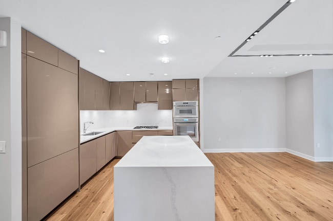 Photo - 1781 N Pierce St Unit 604