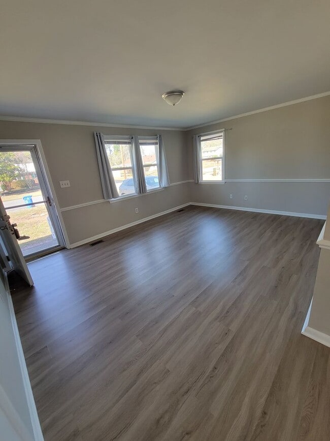 Photo - 3 Bedroom Home with a Bonus in Northwoods