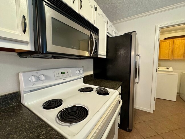 Photo - For Rent in St. Robert, MO – Spacious 4 Bed / 3 Bath Home