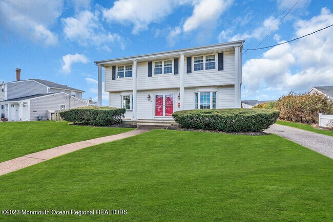 Photo - 7 Howell Ave