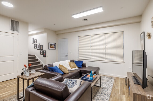 4BR, 4BA