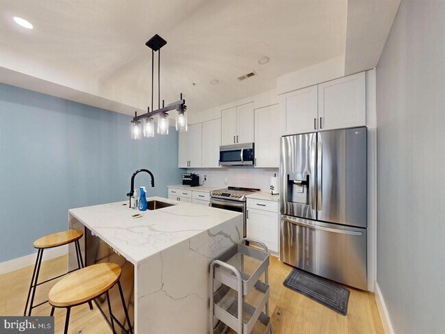 Photo - 927 Kennedy St NW Unit 303