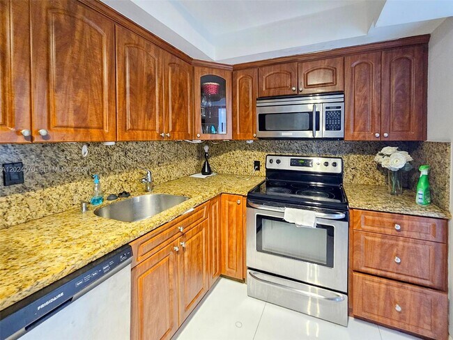Photo - 100 Bayview Dr Unidad 722