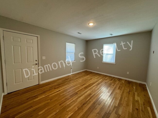 Photo - Country Setting! 2 Bed/2 Bath Home