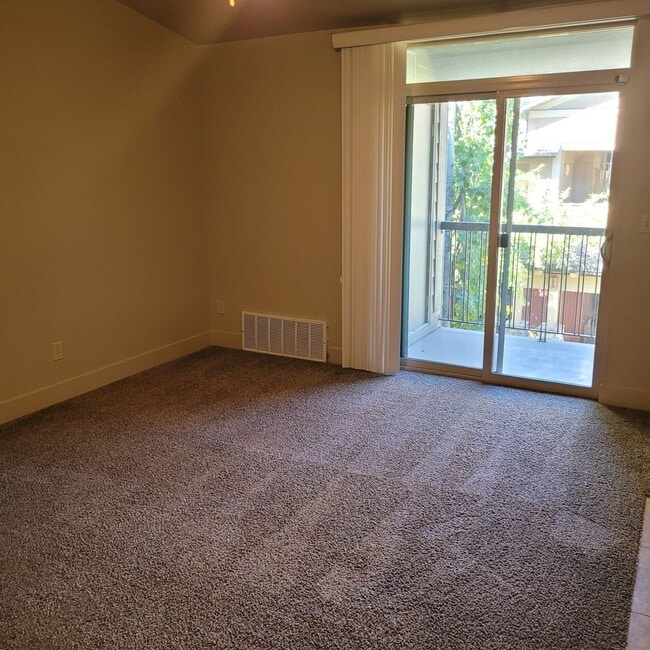 Photo - Heber Ranch Landing Condo Unit #B204