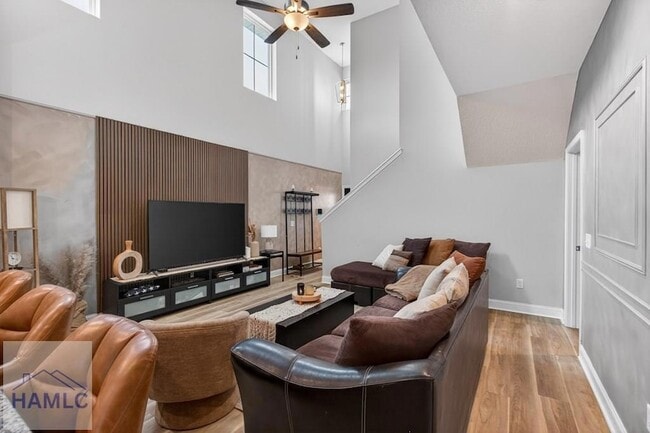 Photo - 840 Abode Ave