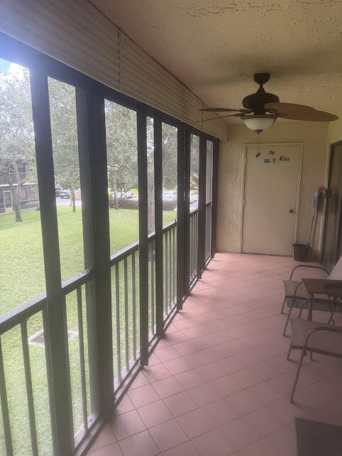 Building Photo - 7855 Willow Springs Dr Unit 723 Rental