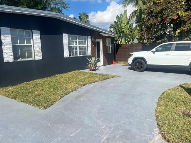 Photo - 1517 NW 3rd Ave