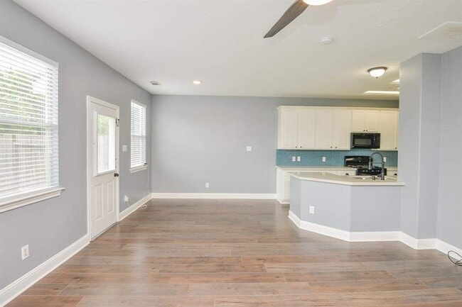 Photo - 8755 Thistlemoor Ln