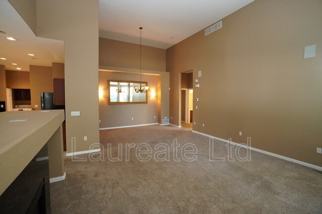 Photo - 632 S Yarrow St