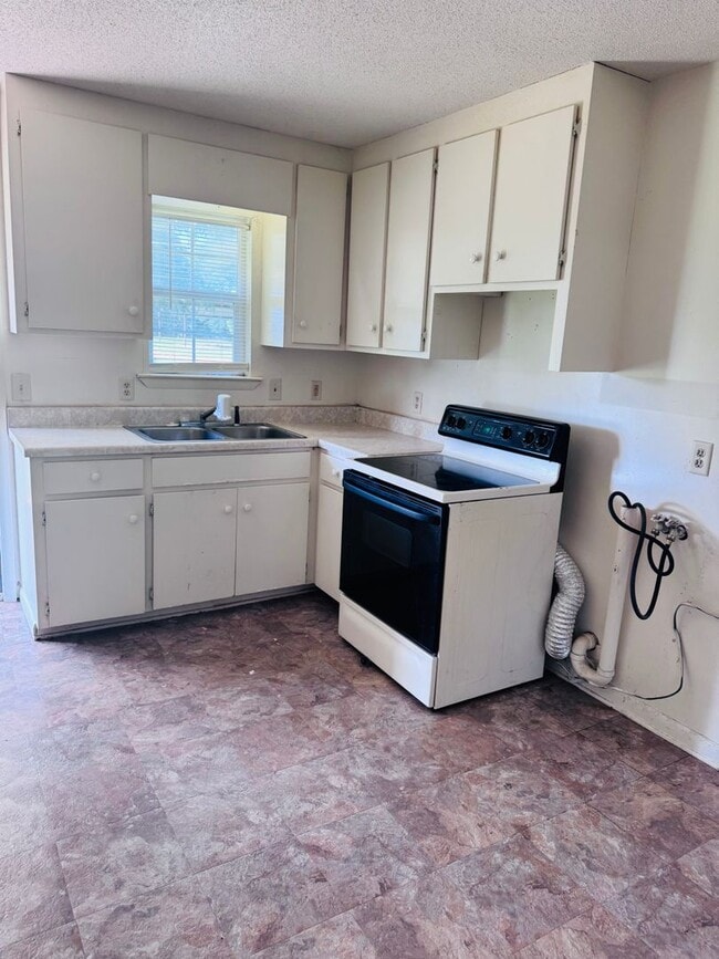 Building Photo - 59 Groner St