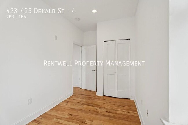 Photo - 423-425 Dekalb St-4 Unit 4
