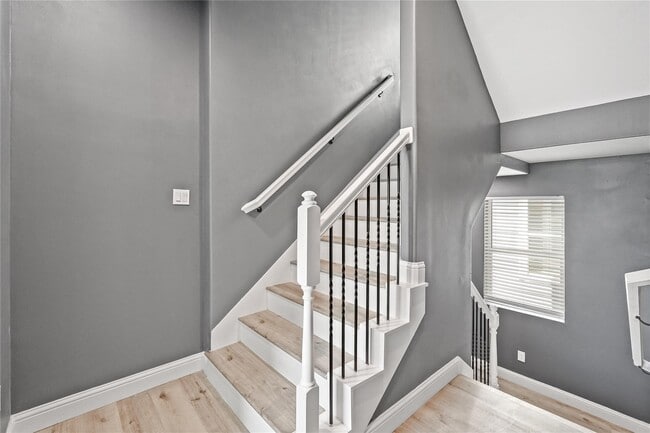 Photo - 2116 Bidwell Dr