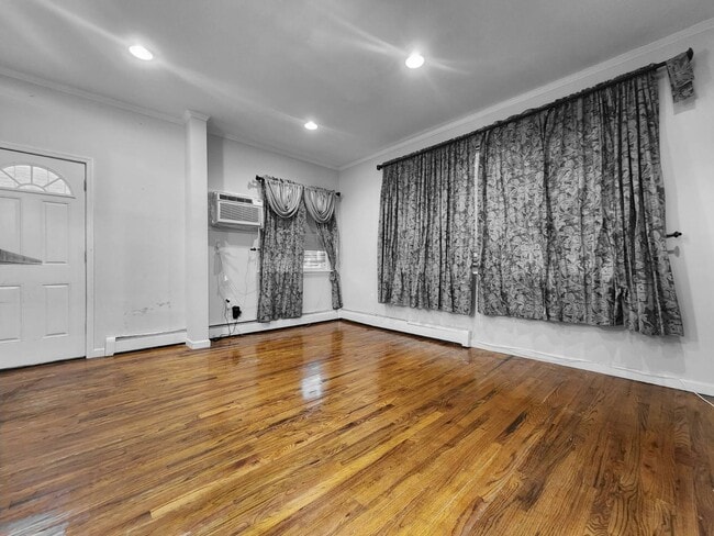 Photo - 176-31 130th Ave Unidad 1