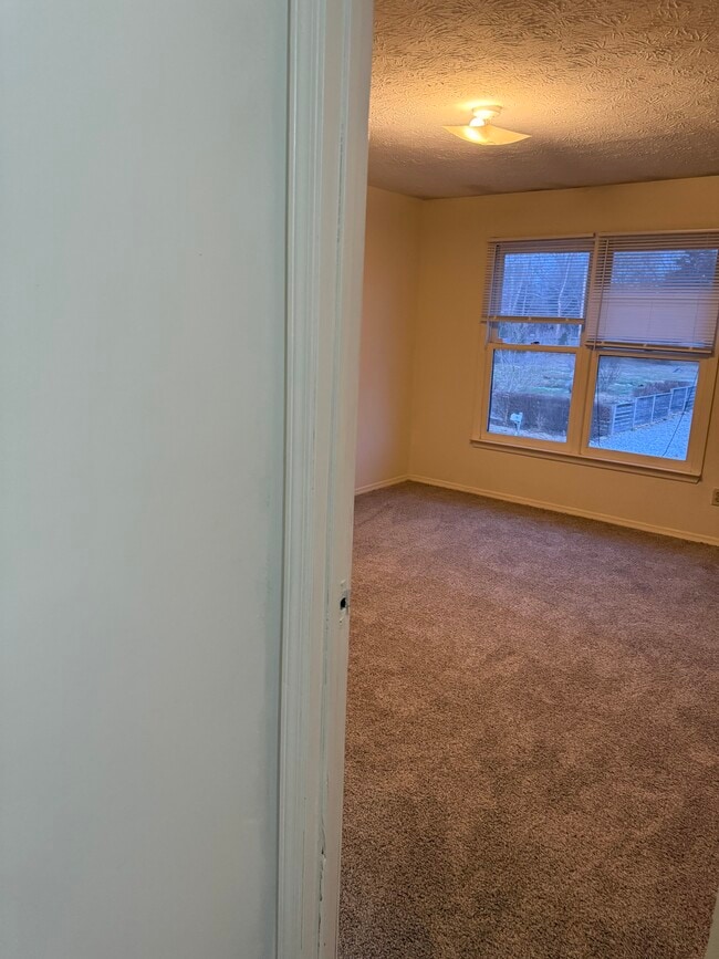 Photo - 1830 Woodland Ave Unit A