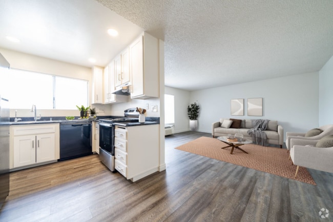 Building Photo - 9662 Marilla Dr Rental