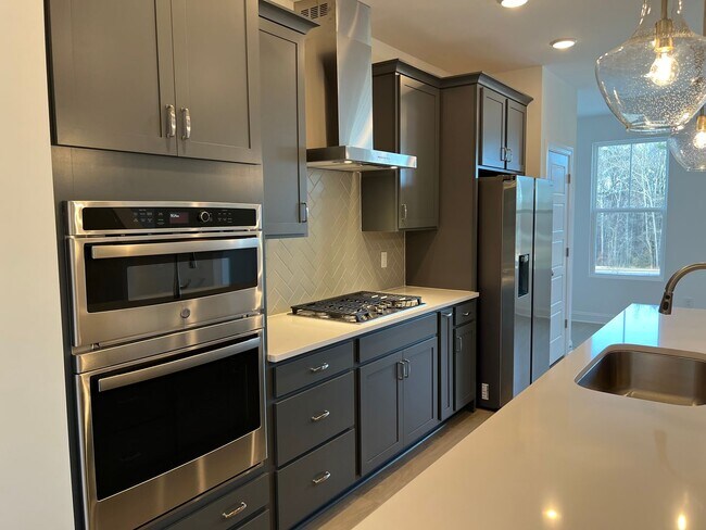 Photo - 2006 Eva Pearl Dr