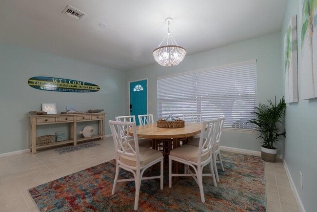 Photo - 1424 Willow Rd