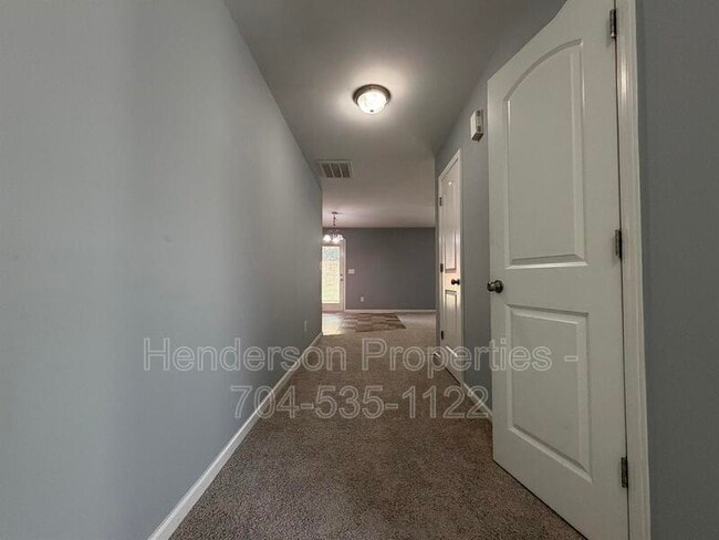 Photo - 9025 Sharpes Cir