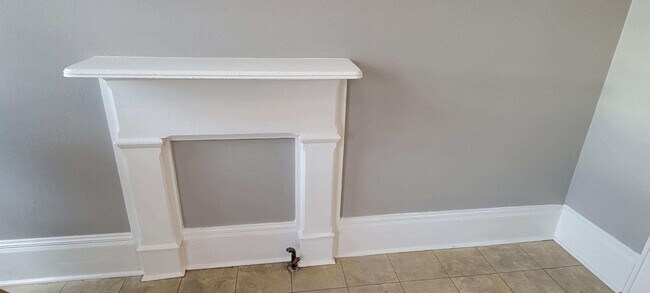 Photo - 922 N Roman St