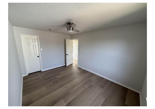 Photo - 4106 Forest Rain Ln