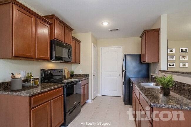 Photo - 680 Totem Trail Dr